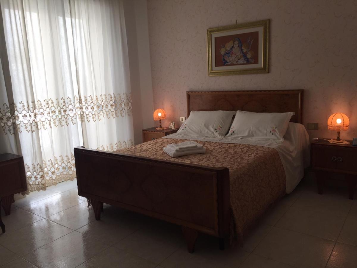 B&B Donna Porzia Trani Exterior photo